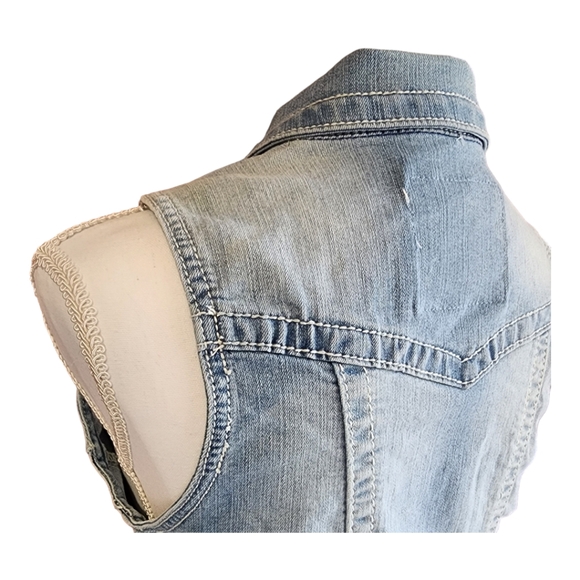 Maurices Women's Demin & Lace Sleeveless Vest, Button Up, Size Small, S - Picture 8 of 12